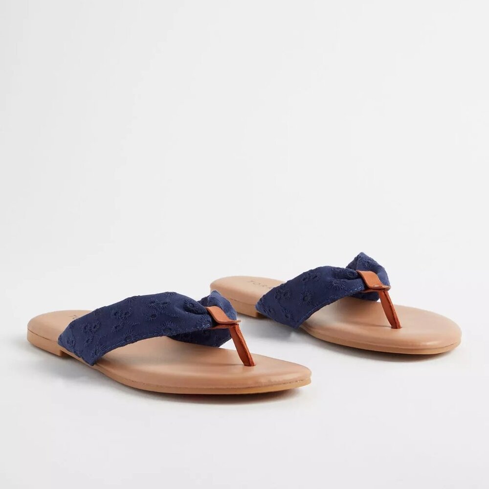 NWT Torrid Eyelet Flip Flops Navy Blue (7WW)